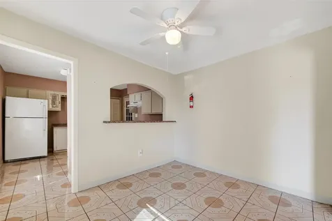 968 Garapan Street Houston TX 77091