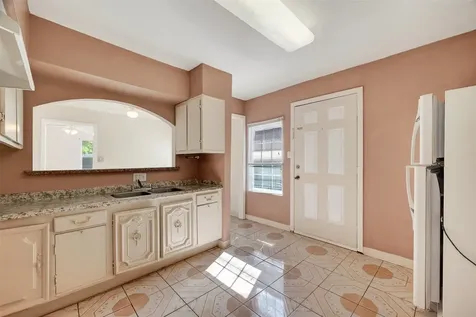 968 Garapan Street Houston TX 77091