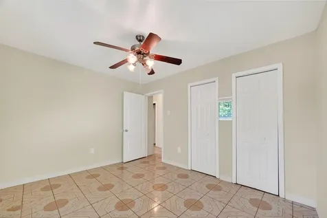 968 Garapan Street Houston TX 77091