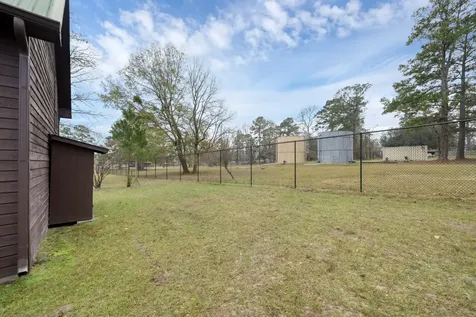 41 Hunters Creek Drive Huntsville TX 77340