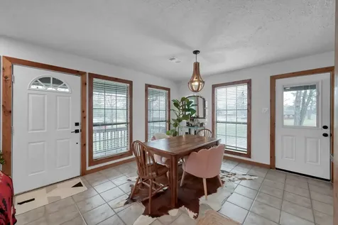 41 Hunters Creek Drive Huntsville TX 77340