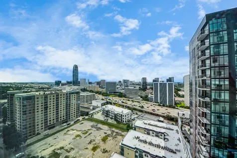 4521 San Felipe Street 1904 Houston TX 77027