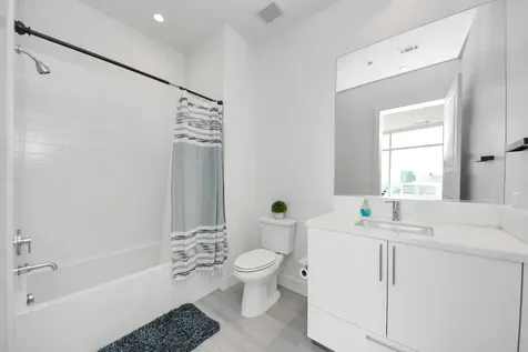 4521 San Felipe Street 1904 Houston TX 77027