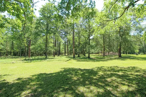233 Taylor Cemetery Road Moscow TX 75960