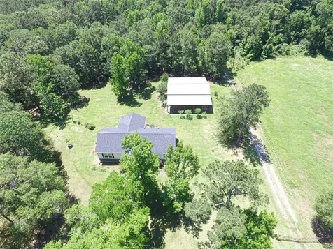 233 Taylor Cemetery Road Moscow TX 75960