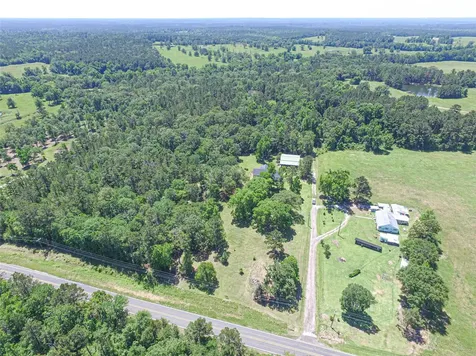 233 Taylor Cemetery Road Moscow TX 75960