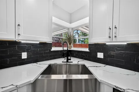 5607 Pebble Springs Drive Houston TX 77066