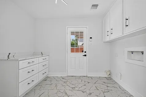 5607 Pebble Springs Drive Houston TX 77066