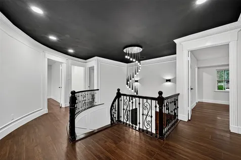 5607 Pebble Springs Drive Houston TX 77066