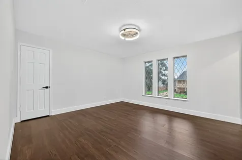 5607 Pebble Springs Drive Houston TX 77066