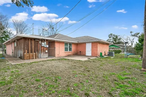 3003 Topham Houston TX 77018