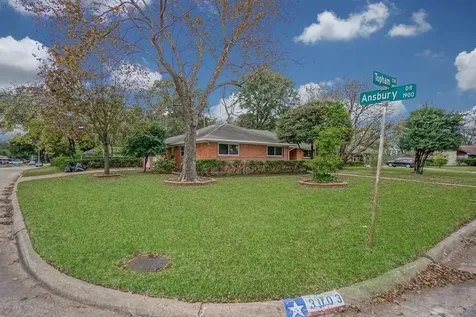 3003 Topham Houston TX 77018