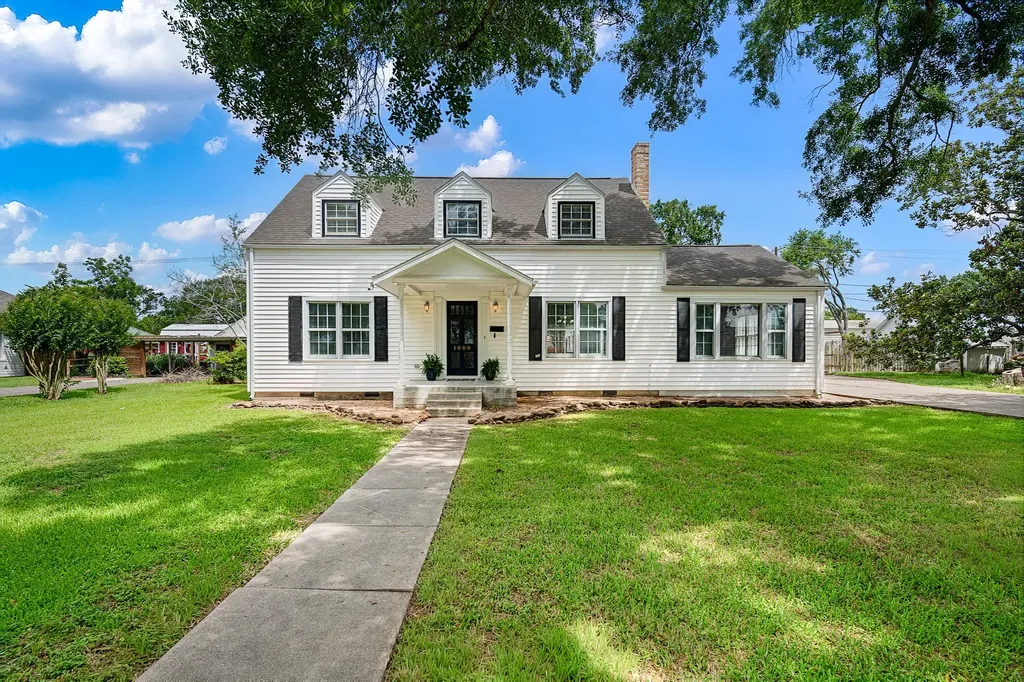 1008 Heights Street El Campo TX 77437