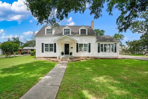 1008 Heights Street El Campo TX 77437