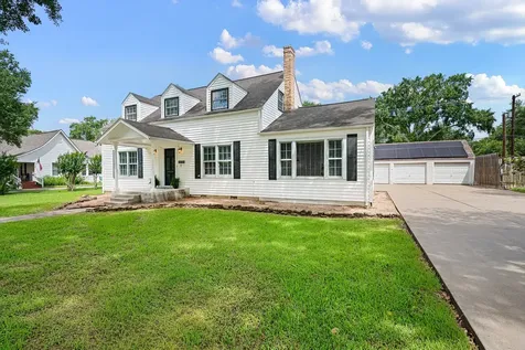 1008 Heights Street El Campo TX 77437