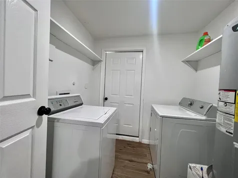 207 S Avenue A Willis TX 77378