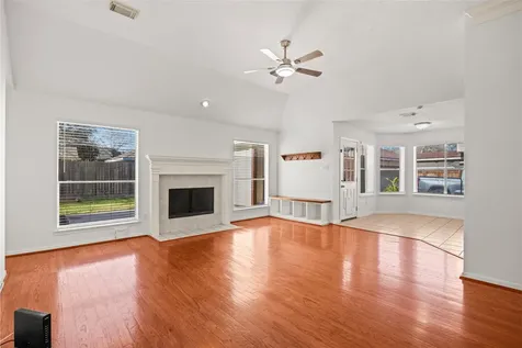 6314 Castle Lane Drive Houston TX 77066