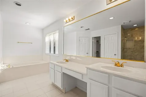 6314 Castle Lane Drive Houston TX 77066