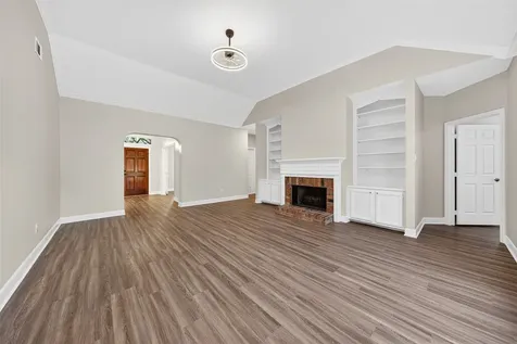 2015 Rosalyn Court Sugar Land TX 77478