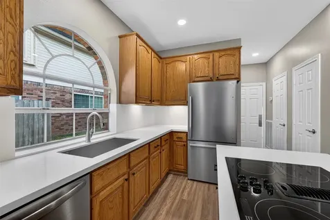 2015 Rosalyn Court Sugar Land TX 77478