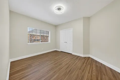2015 Rosalyn Court Sugar Land TX 77478