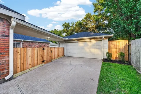 2015 Rosalyn Court Sugar Land TX 77478
