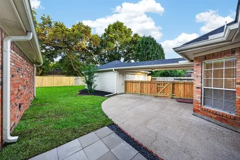 2015 Rosalyn Court Sugar Land TX 77478