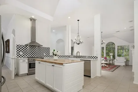 174 N Wimberly Way The Woodlands TX 77385