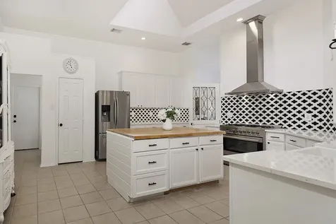 174 N Wimberly Way The Woodlands TX 77385