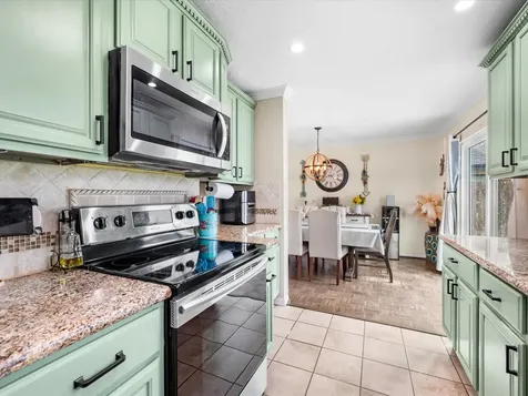 205 Oak Harbor Drive Houston TX 77062