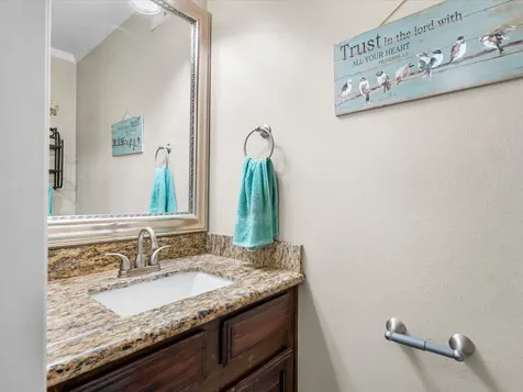 205 Oak Harbor Drive Houston TX 77062