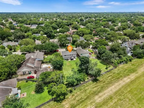 205 Oak Harbor Drive Houston TX 77062