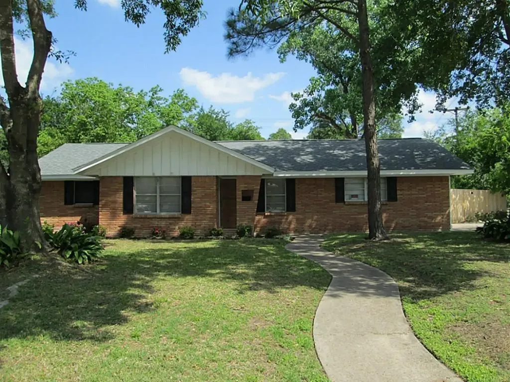 10402 Chatterton Drive Houston TX 77043
