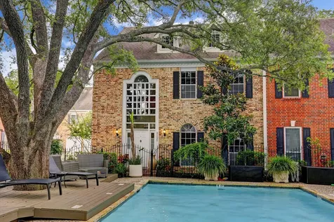 2125 Bering Drive 2125 Houston TX 77057