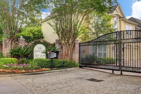 2125 Bering Drive 2125 Houston TX 77057