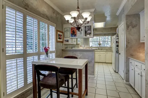 2125 Bering Drive 2125 Houston TX 77057