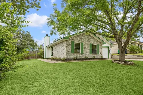 206 Lockett Street Brenham TX 77833