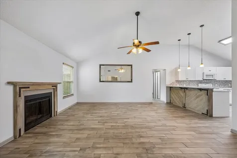206 Lockett Street Brenham TX 77833