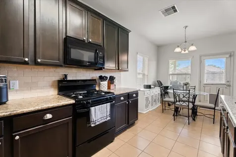 285 Country Crossing Circle Magnolia TX 77354