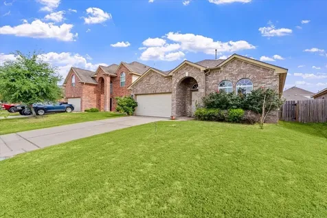 285 Country Crossing Circle Magnolia TX 77354