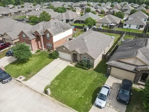 285 Country Crossing Circle Magnolia TX 77354