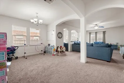 285 Country Crossing Circle Magnolia TX 77354