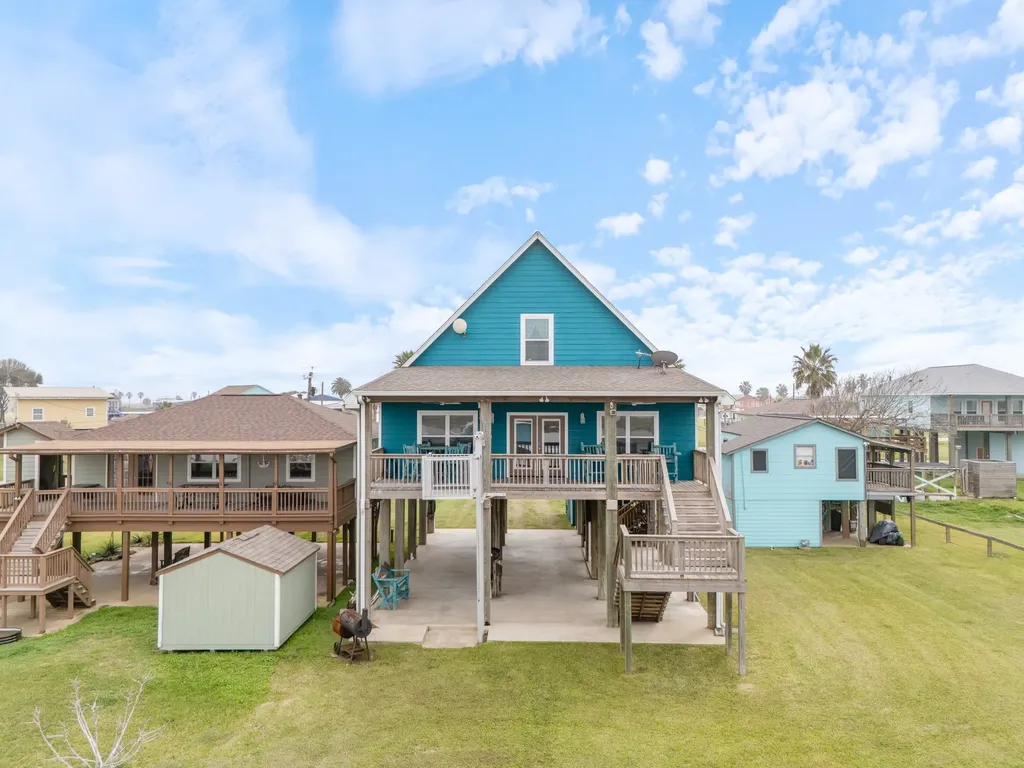 1390 County Road 201 Sargent TX 77414