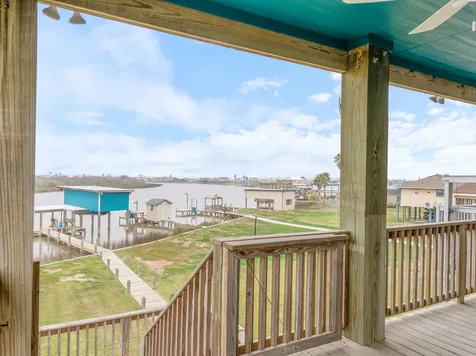 1390 County Road 201 Sargent TX 77414