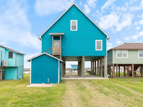 1390 County Road 201 Sargent TX 77414