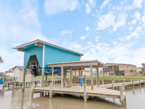 1390 County Road 201 Sargent TX 77414