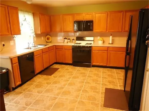 1402 Hunter Ridge Court Fresno TX 77545