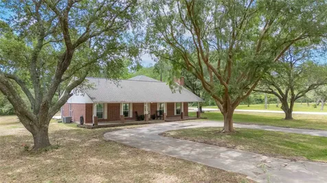 655 Avenue L Dickinson TX 77539