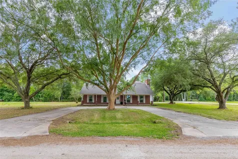 655 Avenue L Dickinson TX 77539