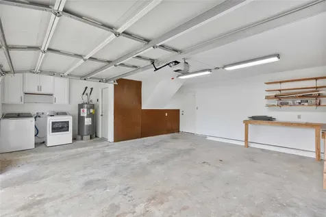 655 Avenue L Dickinson TX 77539